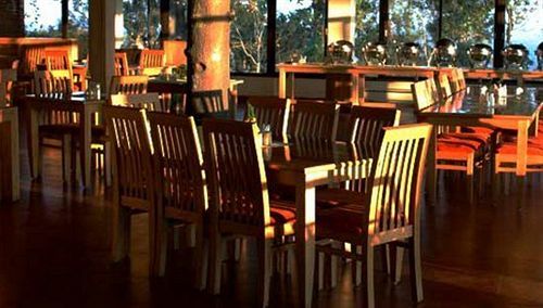 Porcupine Castle Hotel Polibetta Luaran gambar